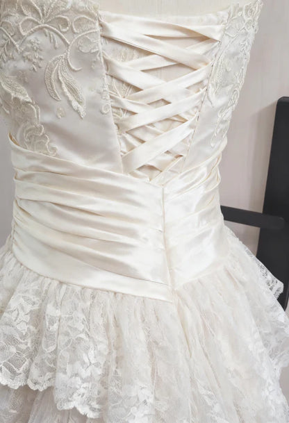 Vintage Ivory Strapless Lace Tiered Ruffle A-Line Wedding Dress With Satin Waist Sash AE076