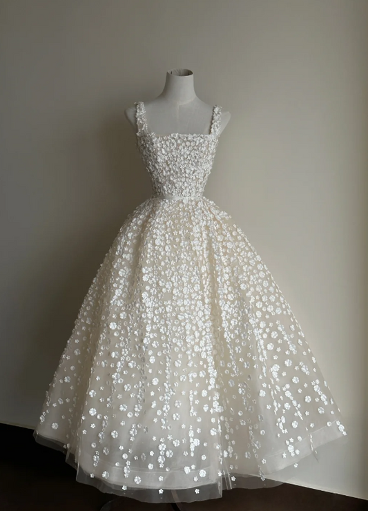 Elegant Ivory Square Neck Straps Allover Floral Applique Tulle A Line Long Wedding Dress AE080