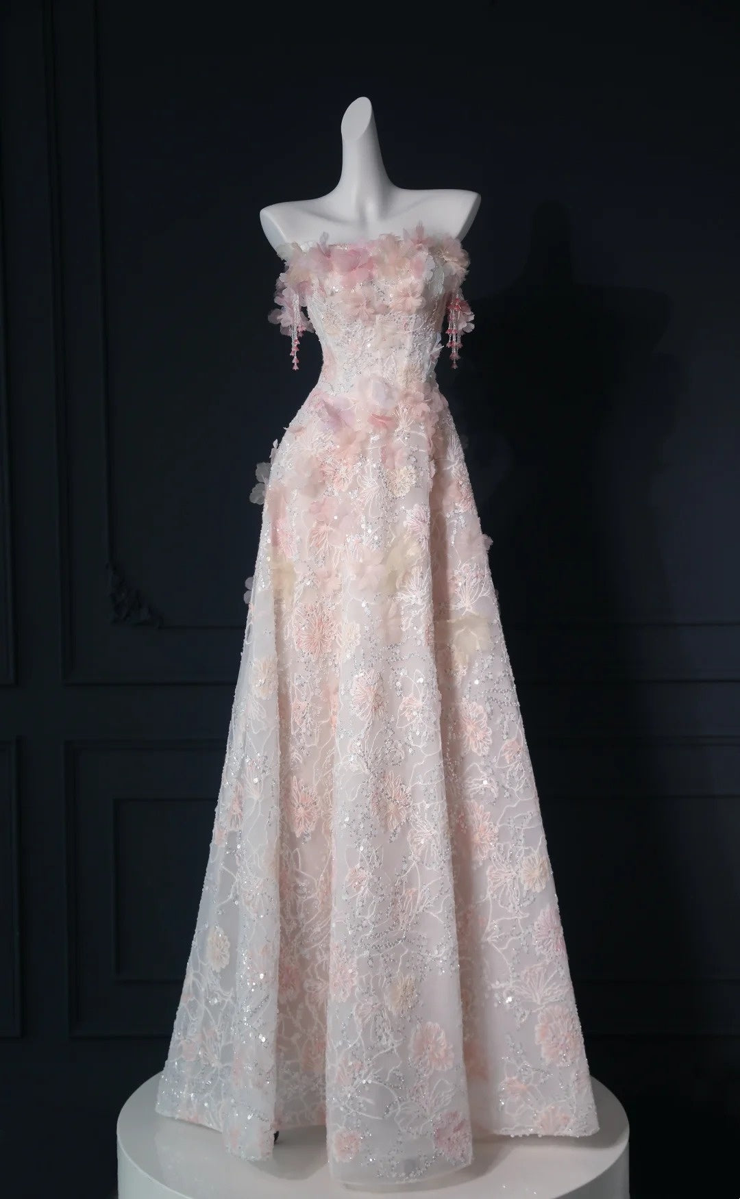Dreamy Pink 3D Floral Appliqué Strapless Beaded Lace A-Line Floor Length Wedding Dress AE083