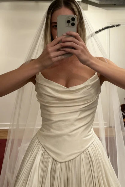 Chic Ivory Strapless Satin Pleated A-Line Wedding Dress AE085
