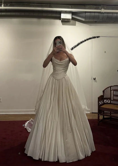 Chic Ivory Strapless Satin Pleated A-Line Wedding Dress AE085