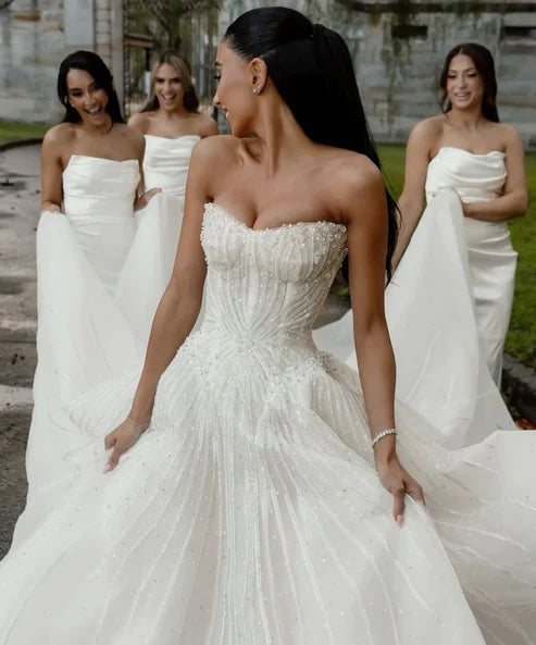 Luxury Ivory Strapless Sunburst Beaded Bodice Tulle Ball Gown Wedding Dress With Cathedral Train AE088