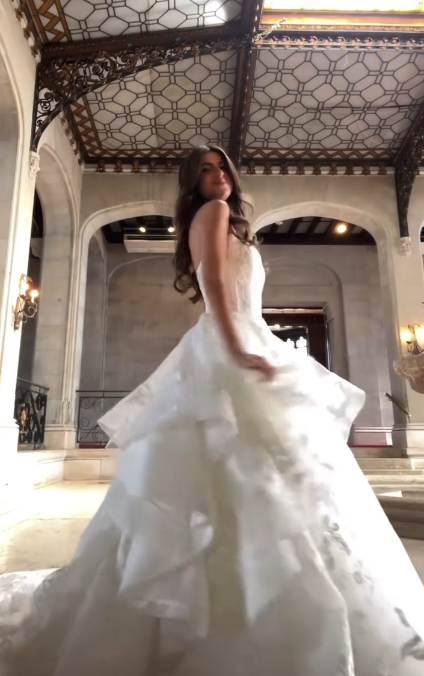 Chic White Strapless Floral Lace Ball Gown Wedding Dress With Tiered Voluminous Skirt And Chapel Train AE111
