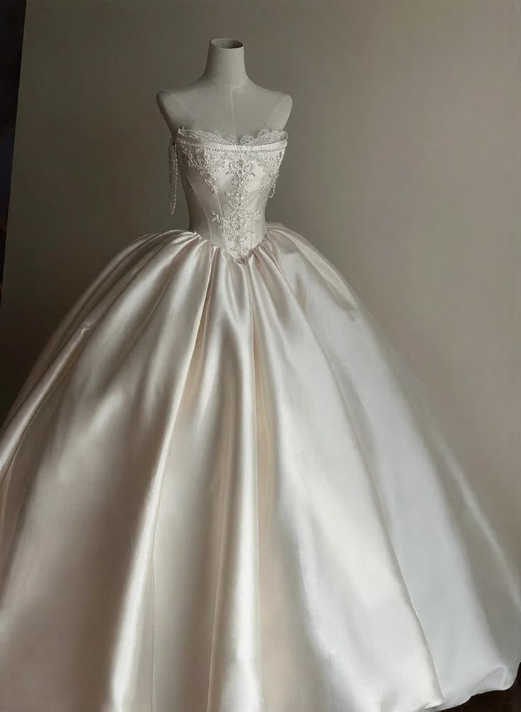 Delicate Ivory Off Shoulder Satin Ball Gown Wedding Dress With Lace-Trimmed Corset Bodice,Pearl Beading And Cathedral Train AE118