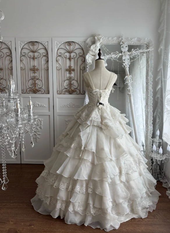 Vintage Ivory Pearl Straps A Line Wedding Dress With Beaded Lace Applique Bodice And Multi-Tier Ruffle Organza Skirt AE129