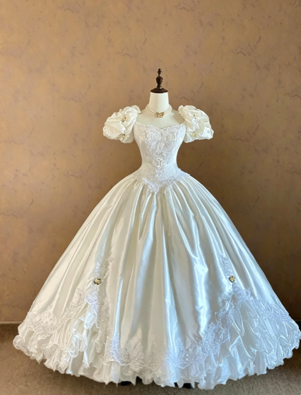 Elegant Ivory Puffed Short Sleeve Sweetheart Heavy Floral Lace Corset Mini Floral Accent Lace Ruffle Hem Satin Ballgown Wedding Dress AE146