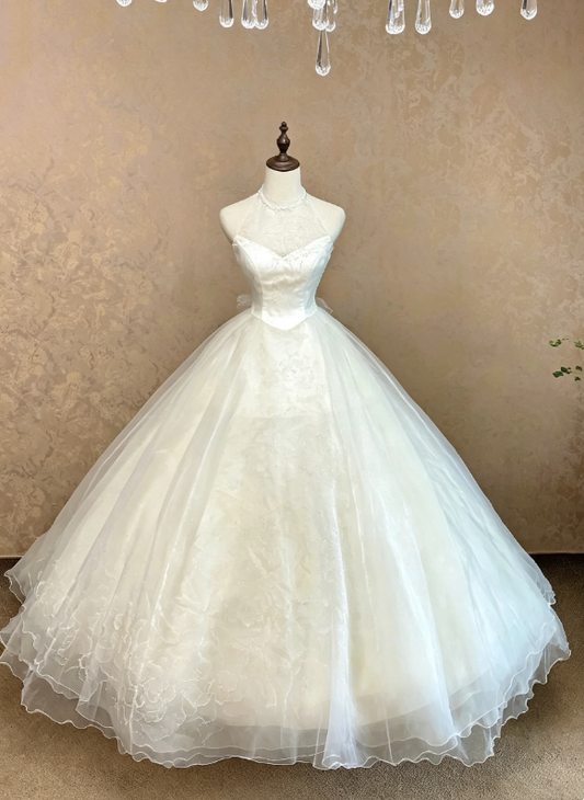 Elegant Ivory Sheer Lace Halter Sweetheart Corset Bodice Floral Tulle Voluminous Ballgown Wedding Dress With Chapel Train AE166