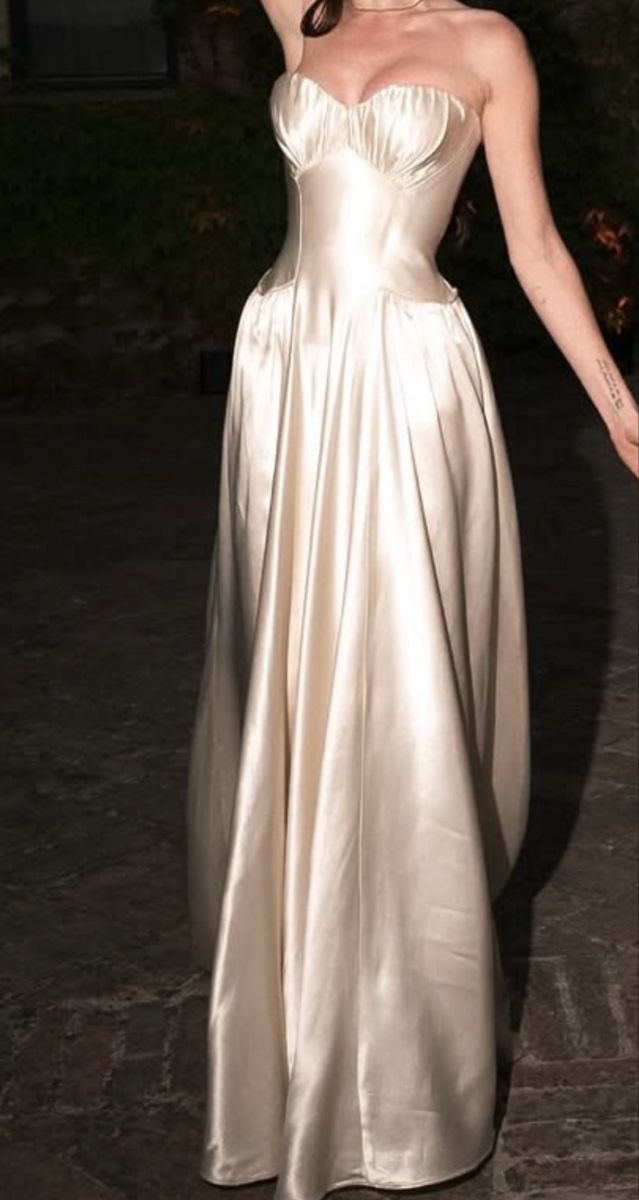 Luxurious Champagne Satin Strapless Sweetheart Corset A-Line Long Wedding Dress AE197