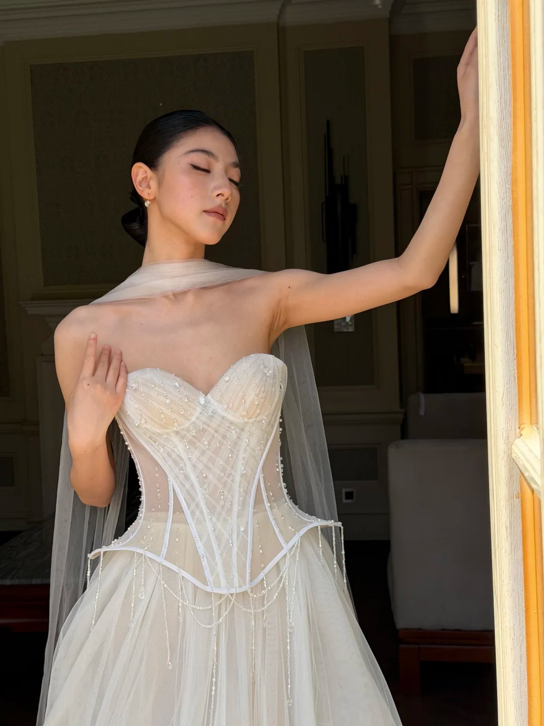 Exquisite Ivory Sweetheart Beaded Corset A-line Long Wedding Dress With Chapel Train AE203