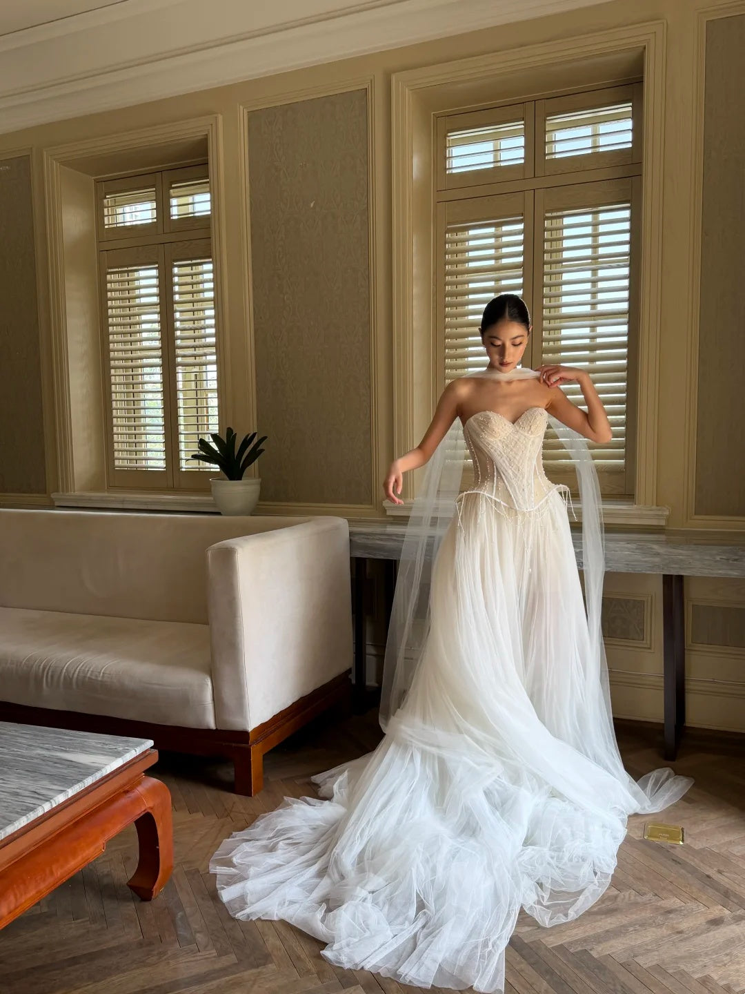 Exquisite Ivory Sweetheart Beaded Corset A-line Long Wedding Dress With Chapel Train AE203