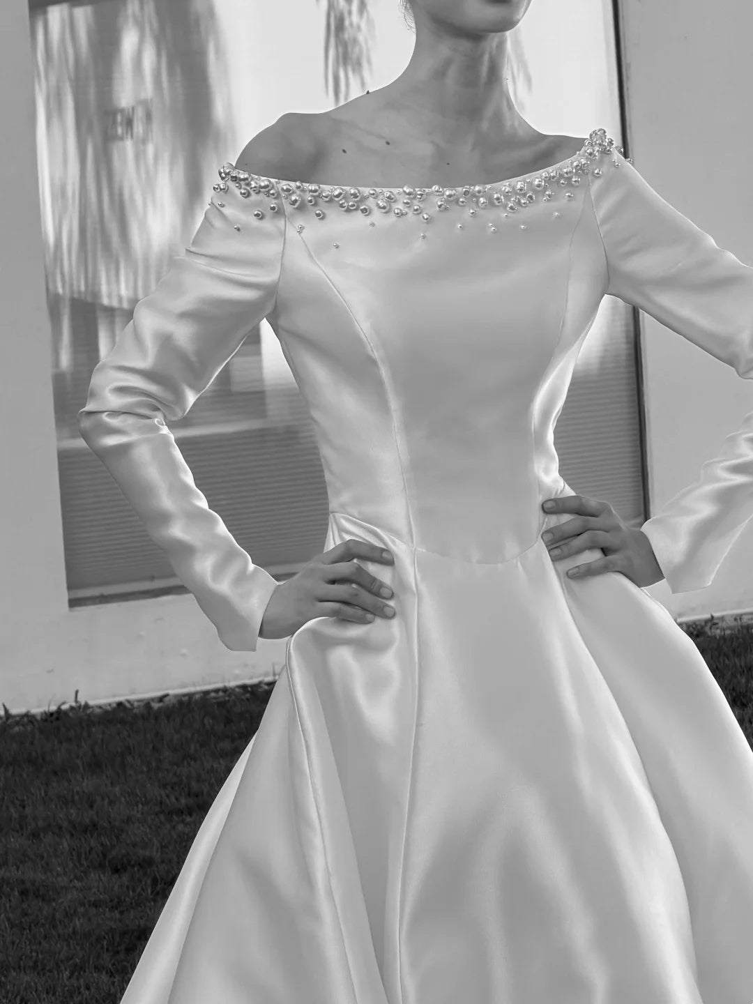 Classic White Satin Bateau Neck Long Sleeve Pearl Beaded A-line Long Wedding Dress With Chapel Train AE204