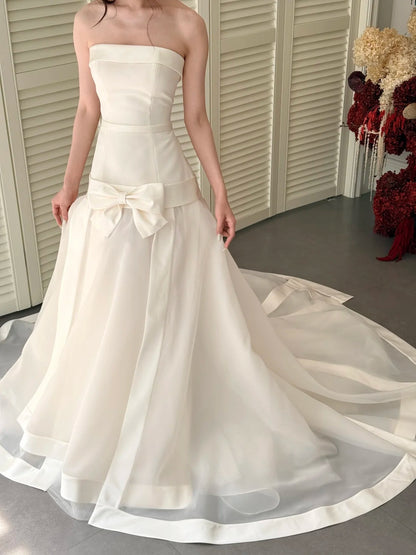 Minimalist Ivory Strapless Big Bow A-line Long Wedding Dress With Chapel Train AE205