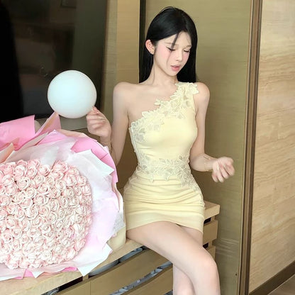 Summer One Shoulder Bodycon Sleeveless Asymmetrical Strap Sheath Short Dress AP0278