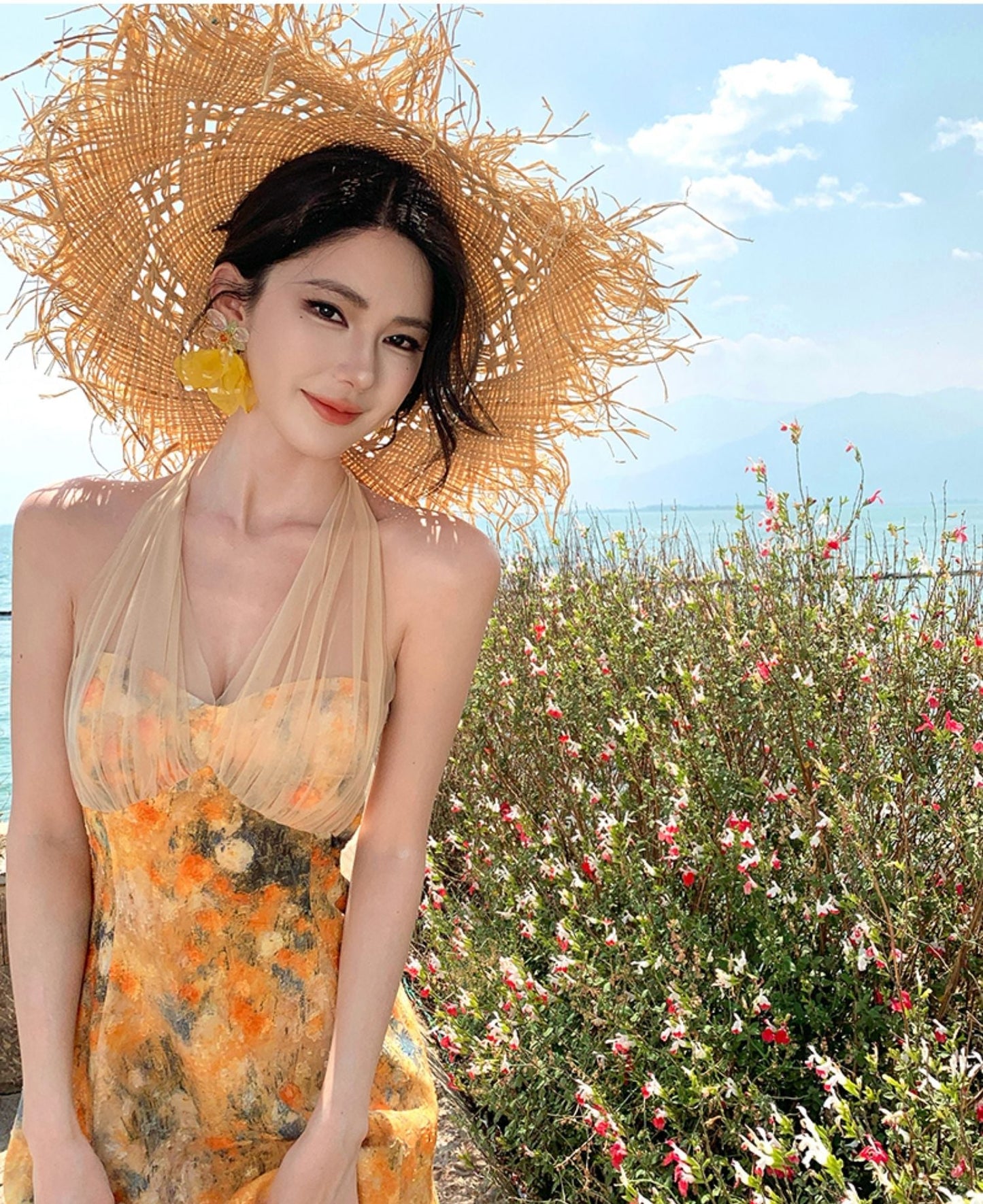 Vacation Flowy Beach Dress Pastel Color Motif Waist-Cinching Sleeveless Dress Halter Dress AP0295