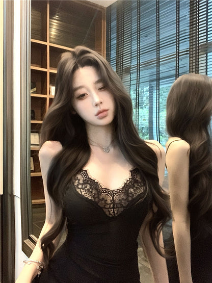 Summer Alluring Lace Edge Skirt Close-Fitting V Neck Spaghetti Strap Short Dress AP0309