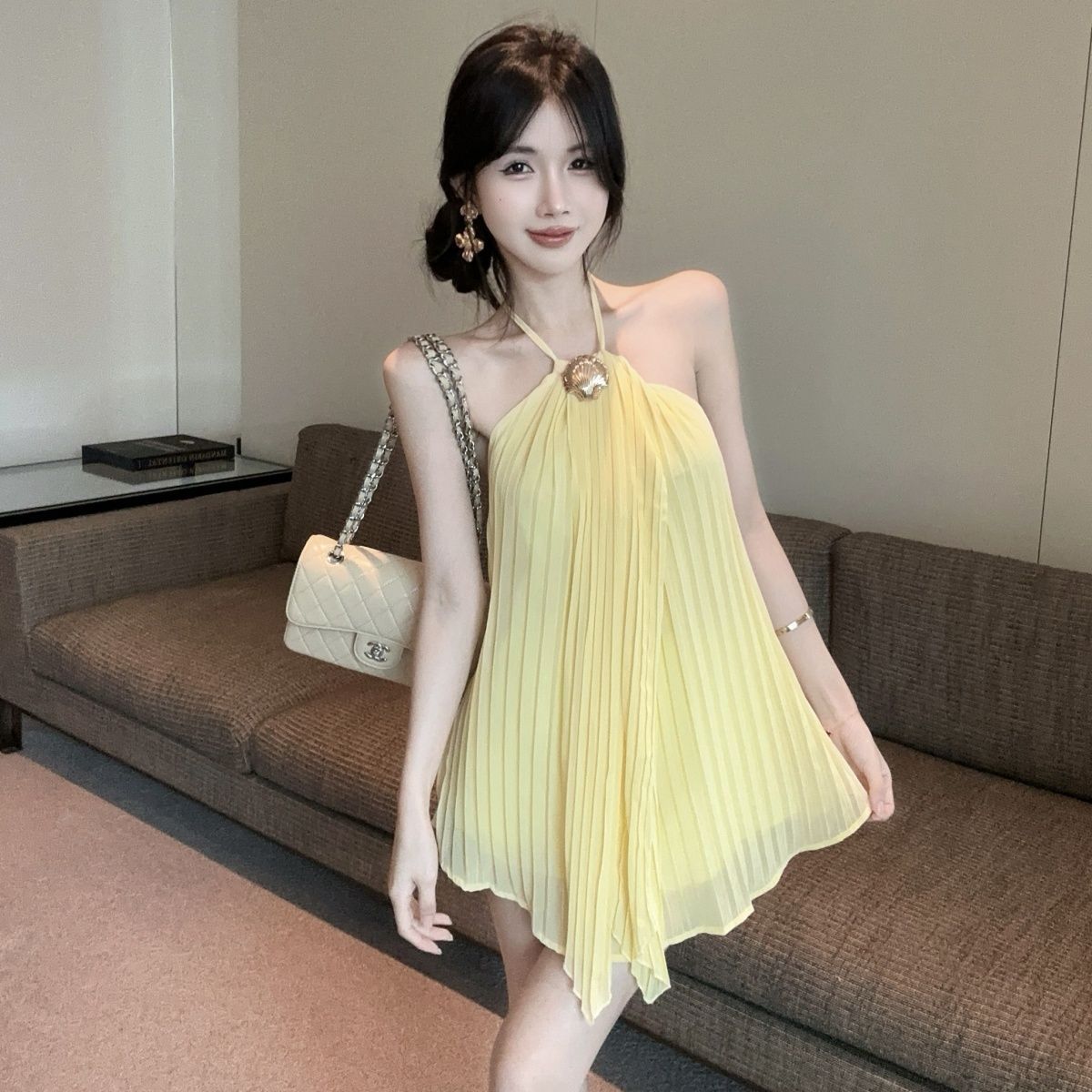 Backless Gen Z Style Mini Skirt Feast Party Sleeveless Flowy Hem Halter Short Dress AP0329