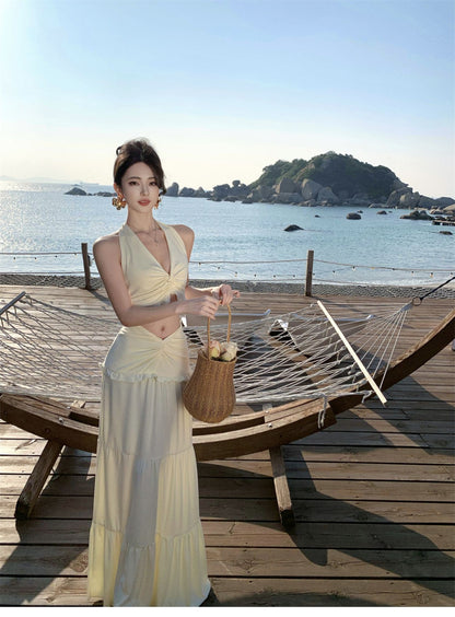 Travel Outfit Set Ruffled Lightweight Dress with Open Waist V-Neck Halter Dress AP0341