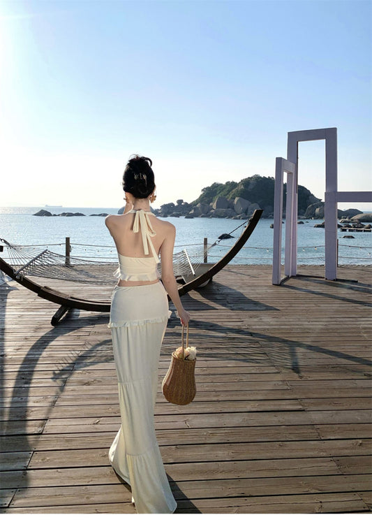 Travel Outfit Set Ruffled Lightweight Dress with Open Waist V-Neck Halter Dress AP0341