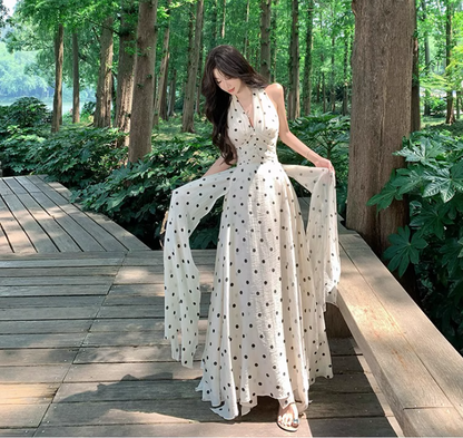 Vacation OOTD Lightweight Dress With Natural Waist Flowy V-Neck Halter Long Dress AP0342