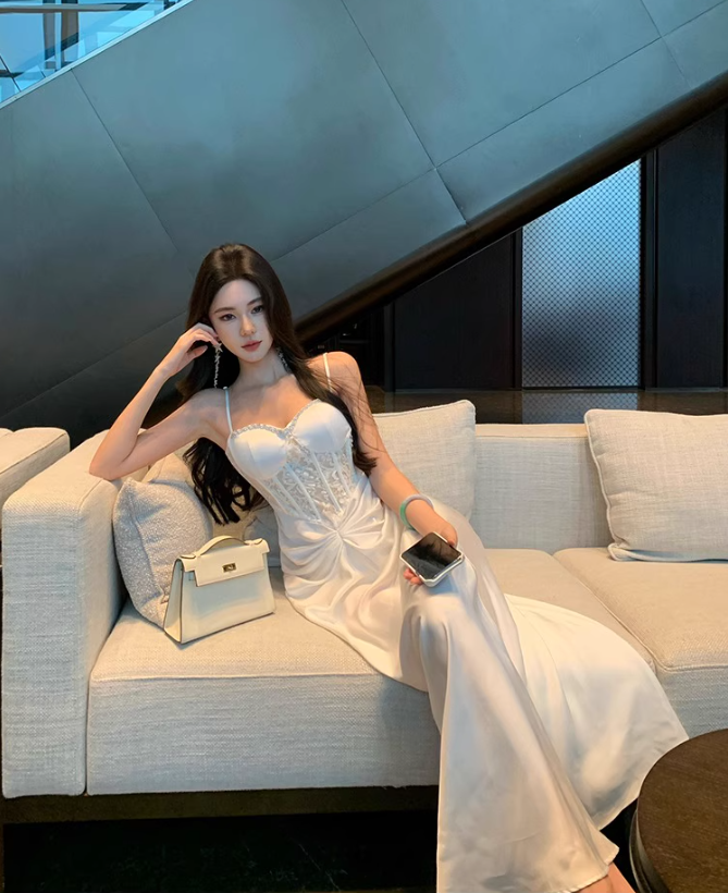 Feast Waist-Cinching Elegant Dress Sweetheart Neck Spaghetti Strap Party Long Dress AP0346