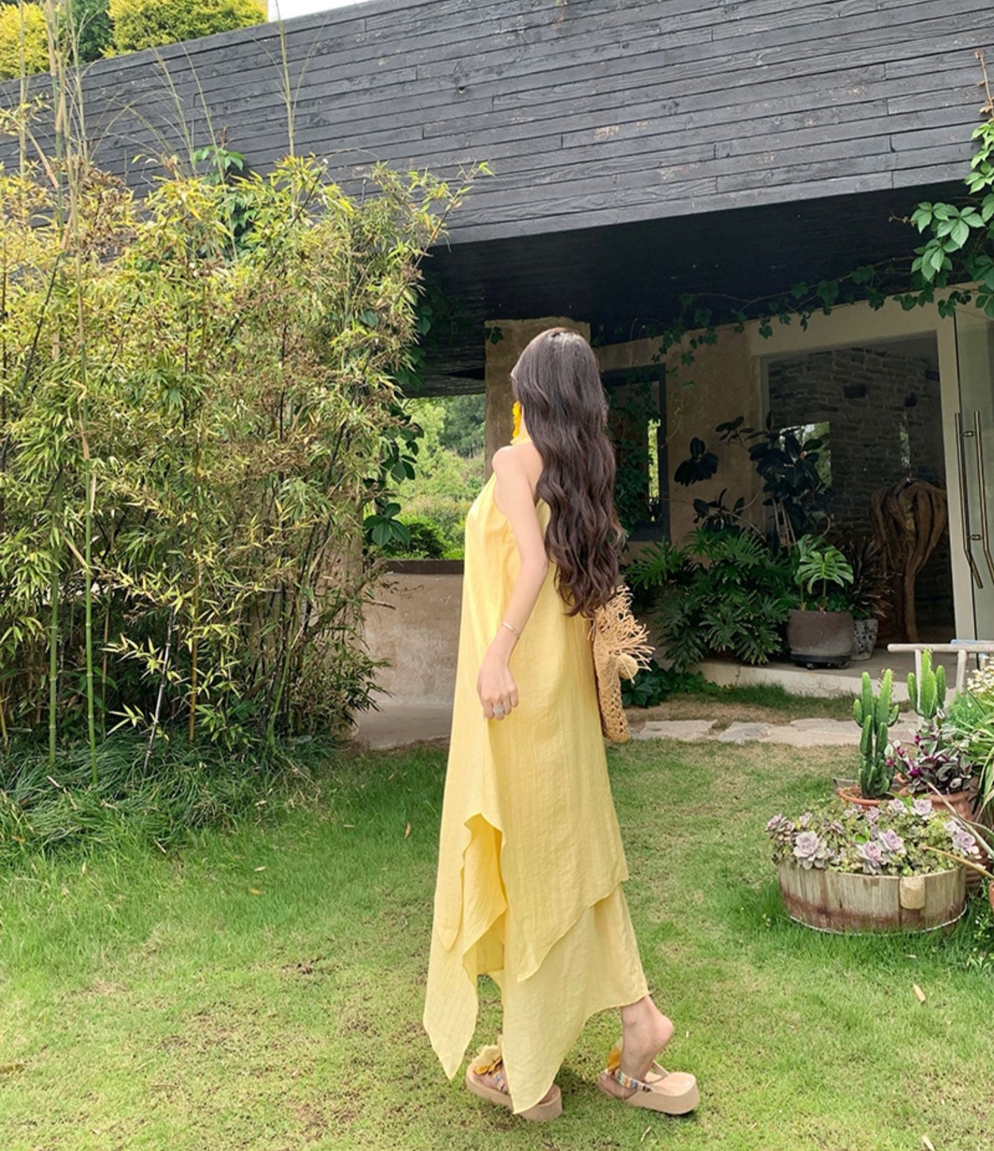 Vacation Asymmetrical Breathable Material Hem Dress With Natural Waist Flowy Halter Long Dress AP0360