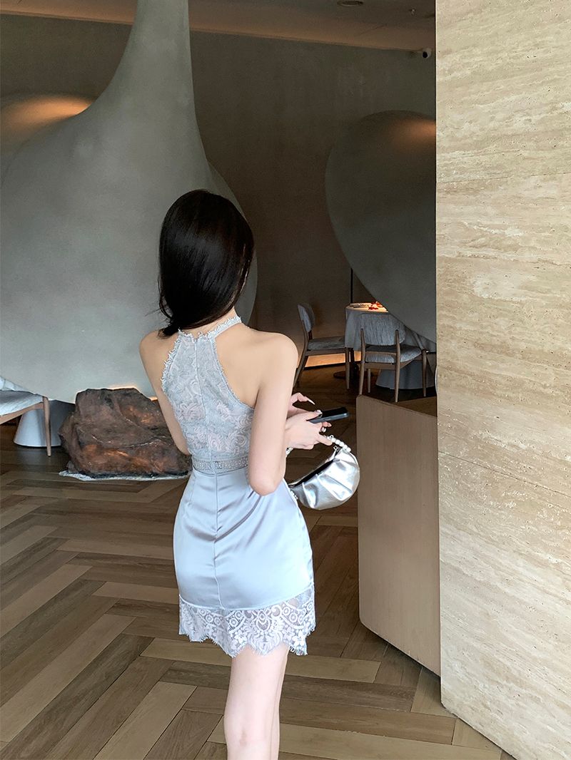 Alluring Summer Bodycon Lace Trimmed Feast Skirt Sleeveless Halter Short Dress AP0361