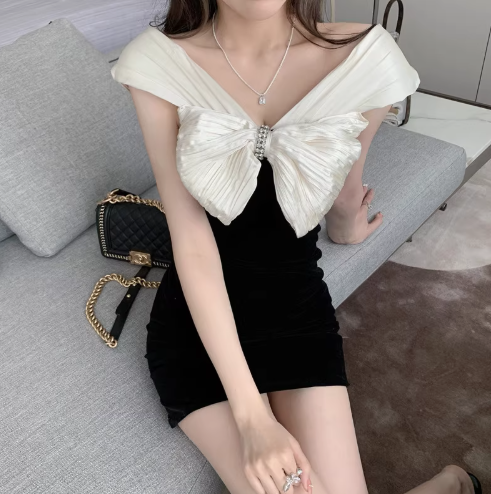 2025 New Tendency Off-Shoulder Strapless Dress Casual  Everyday Wear Bodycon Short Dress AP0383