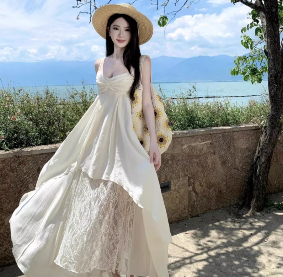 Lace Splicing Backless Brightening Ruffled Dress Spaghetti Strap Vacation Long Dress AP0419