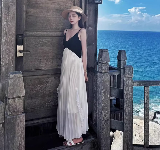 Shirred Tulle White-Black Splicing V Neck Brightening Dress Spaghetti Strap Vacation Long Dress AP0420