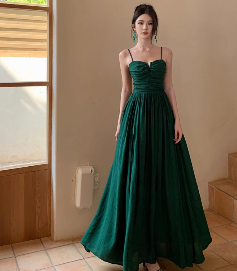 Elegant High-Slit Ethereal Draped Dress Brightening Spaghetti Strap Seaside Vacation Long Dress AP0434