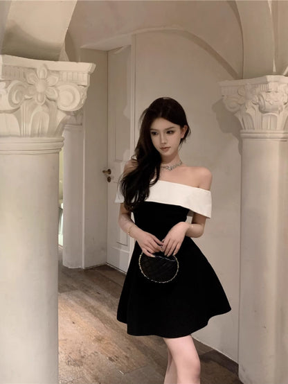 Elegant Off-Shoulder Summer Skirt Strapless White-Black Splicing Short Dress AP0437