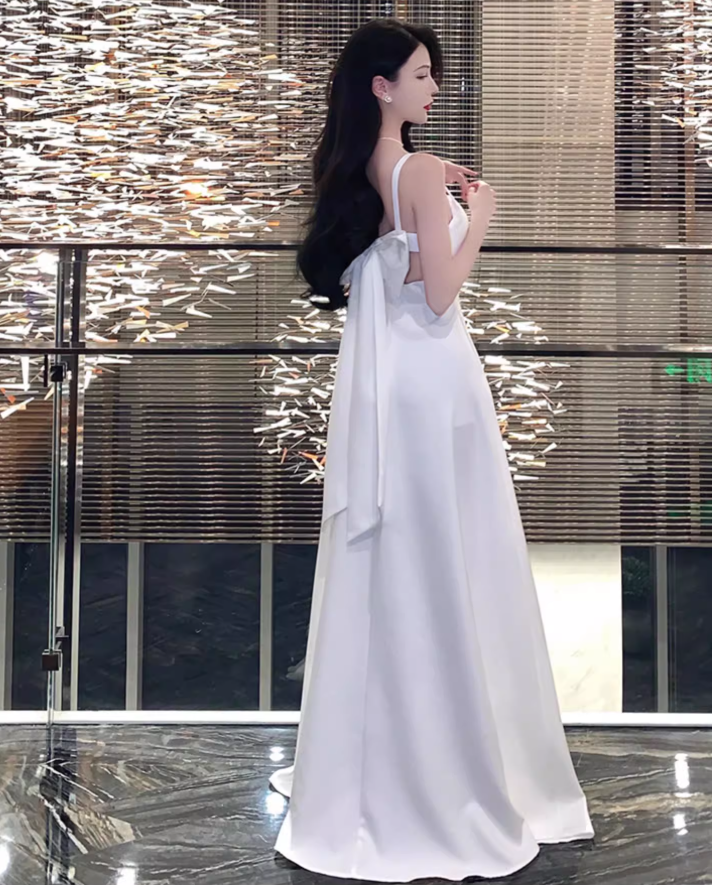 Fashionable Backless Spaghetti Strap Maxi Dress Bowknot Design Feast Elegant Long Dress AP0438