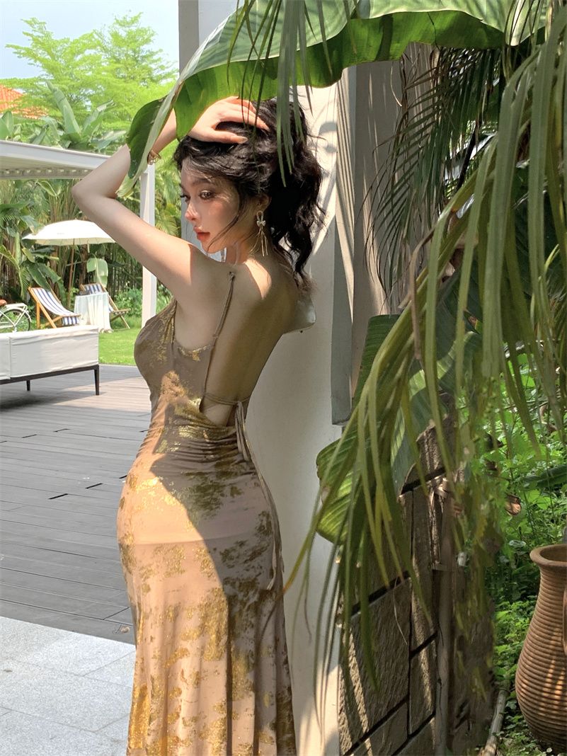 Vibrant Smooth Fabric Glow Maxi Dress Brightening Spaghetti Strap Vacation Long Dress AP0451