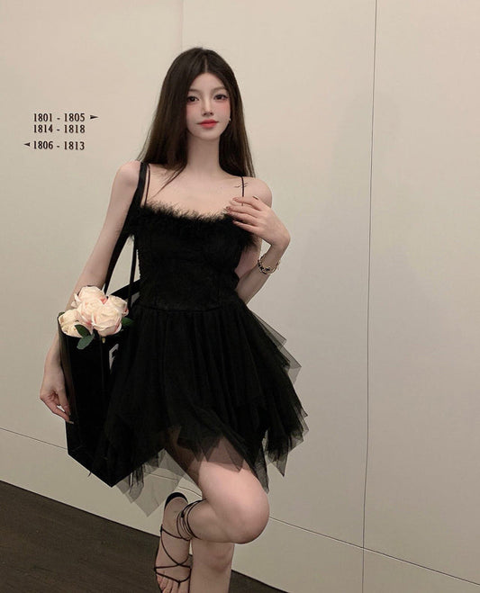 Hepburn-Inspired Fur-Trim LBD Asymmetrical Hem Sexy Tulle Layered Short Dress AP0464