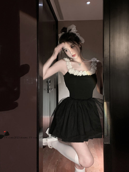 Floral Trimmed Cinched Waist Bubble Skirt Cute LBD Mesh Layered Short Dress AP0467