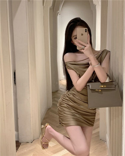 Casual Relaxed Fit Mini Dress Noble Off-Shoulder Sleeveless Fine Texture Short Dress AP0501