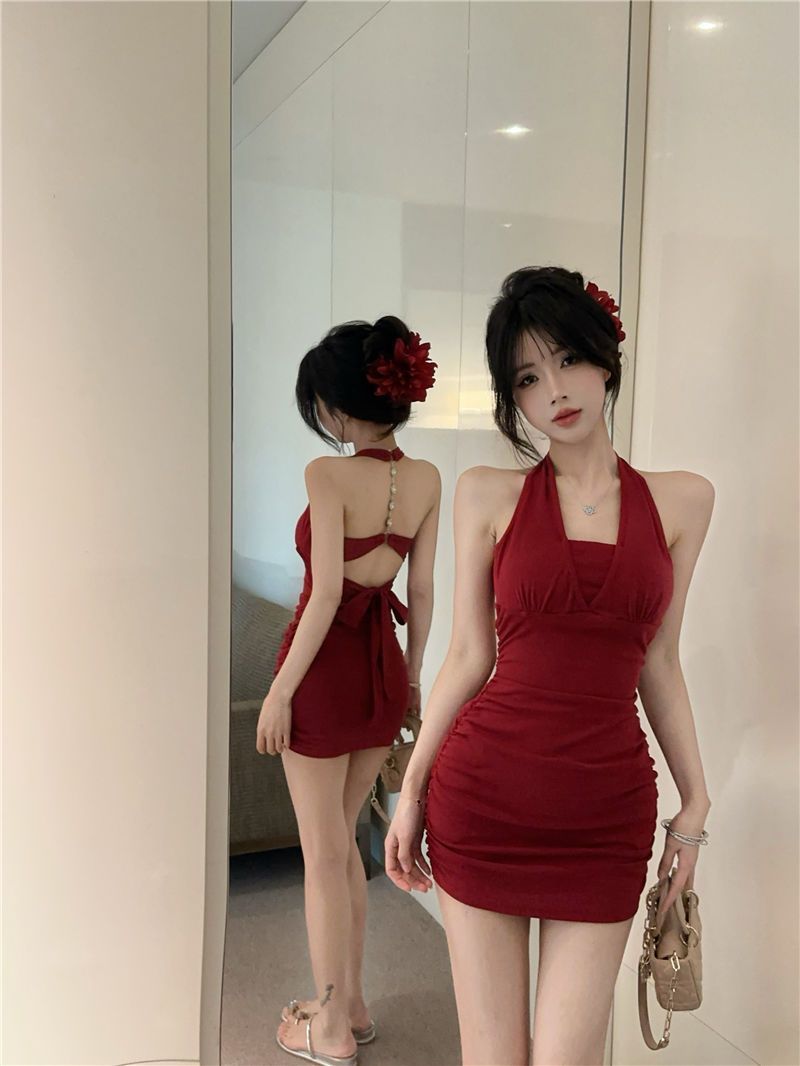 Hugging Y2K Backless Short Dress Chic Sleeveless Sexy Halter Mini Dress AP0515