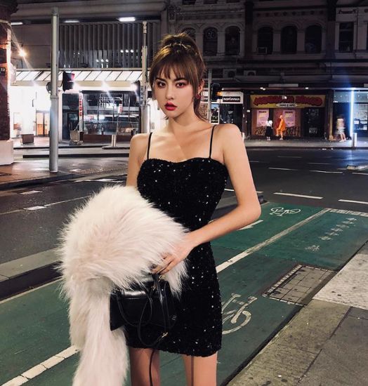 Hot Girls Sequin Design Party Short Skirt Simple Sleeveless Hugging Short Dress AP0535