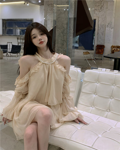 Flowy Tulle Trimmed Balloon Skirt Alluring Ruffles Sleeve Halter Short Dress AP0550