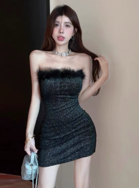 Lustrous Breathable Fabric Strapless Mini Skirt Feather Verge Hip-Hugging Short Dress AP0555