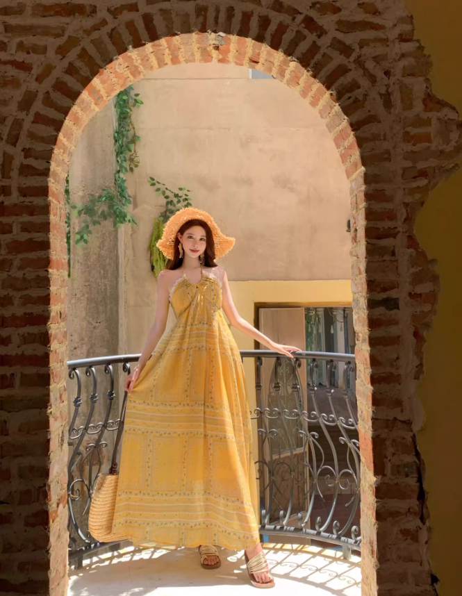 Exotic Flowy Beach Maxi Dress Vibrant Floral Print Hem Halter Long Dress AP0565