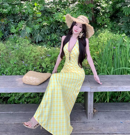 Vibrant Waist-Cinching Cute Maxi Dress Backless Gingham Halter Long Dress AP0597