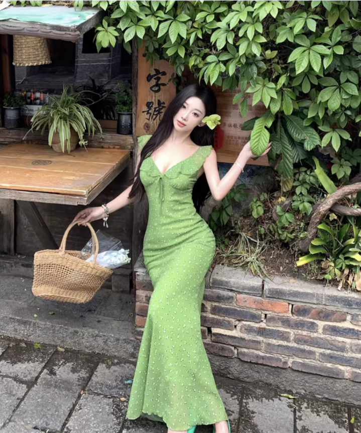 Lightweight Soft Fabric Ruffles Trimmed Maxi Dress Spaghetti Strap Vibrant Long Dress AP0603