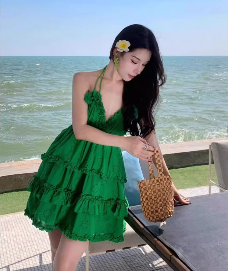 Multi-Layers Cake Puff Ball Skirt Alluring Pleats Fitting Halter Short Dress AP0604