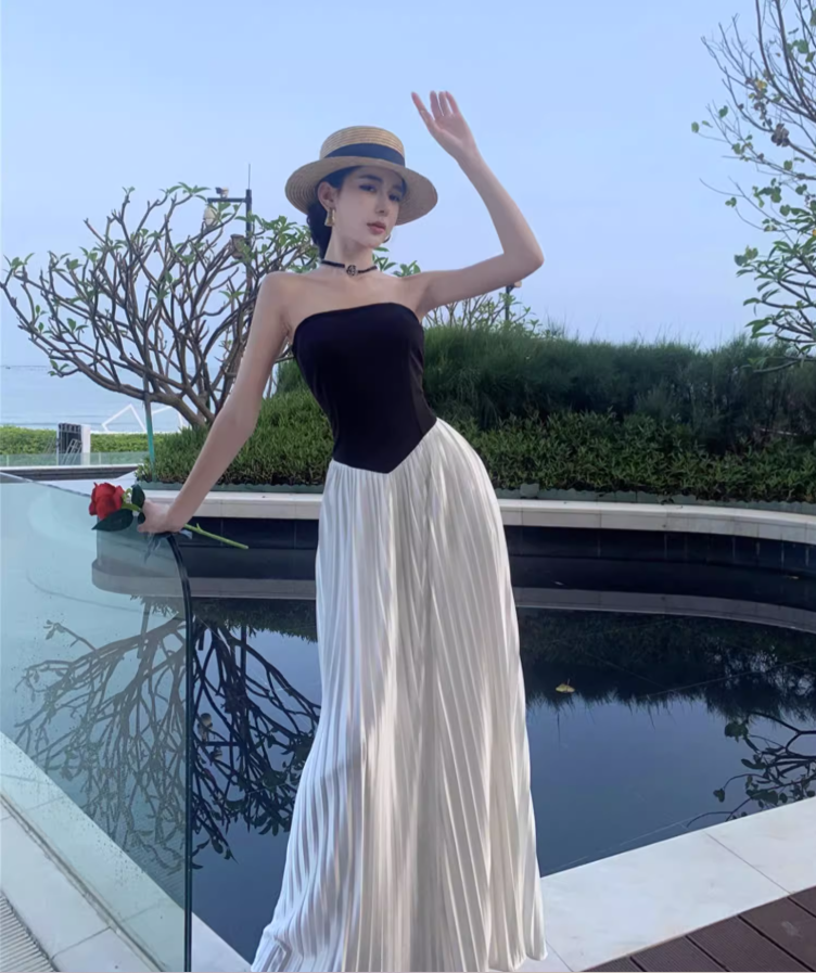White-Black Splicing Strapless Flowy Hem Sundress Waist-Cinching Long Dress AP0629