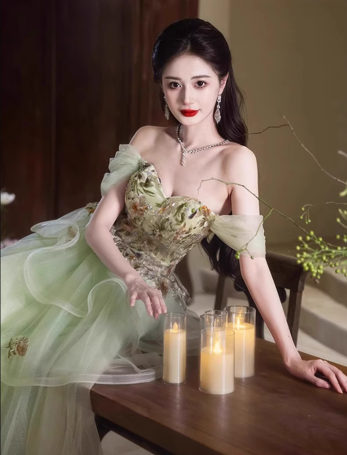 Forest-Inspired Off-Shoulder Embroidery Evening Gowns Cascade Tulle Hem A-line Prom Dress AP0647