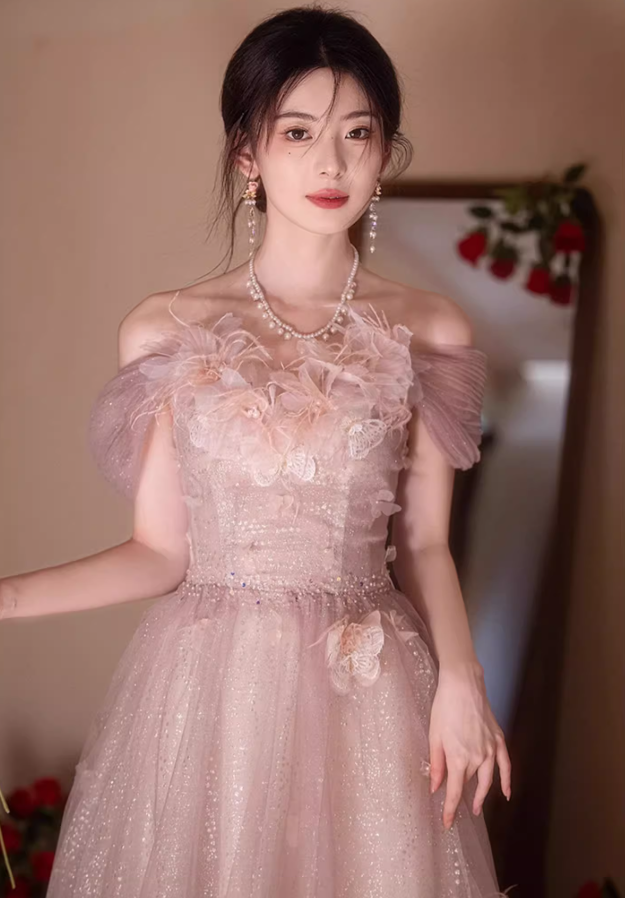 Mesh Off-Shoulder Charming Applique Beading Evening Glitter Tulle Layered Strapless Prom Dress AP0659