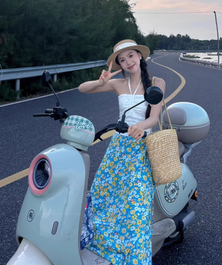 Vacation Outfit Floral Print Strapless Two-Piece Maxi Dress Vibrant Backless Halter Long Dress AP0678