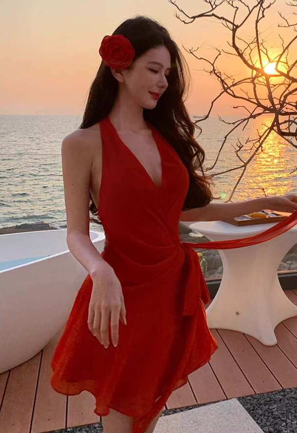 Summer V-Neck Refined Mini Dress Close-Fitting Backless Halter Short Dress AP0685