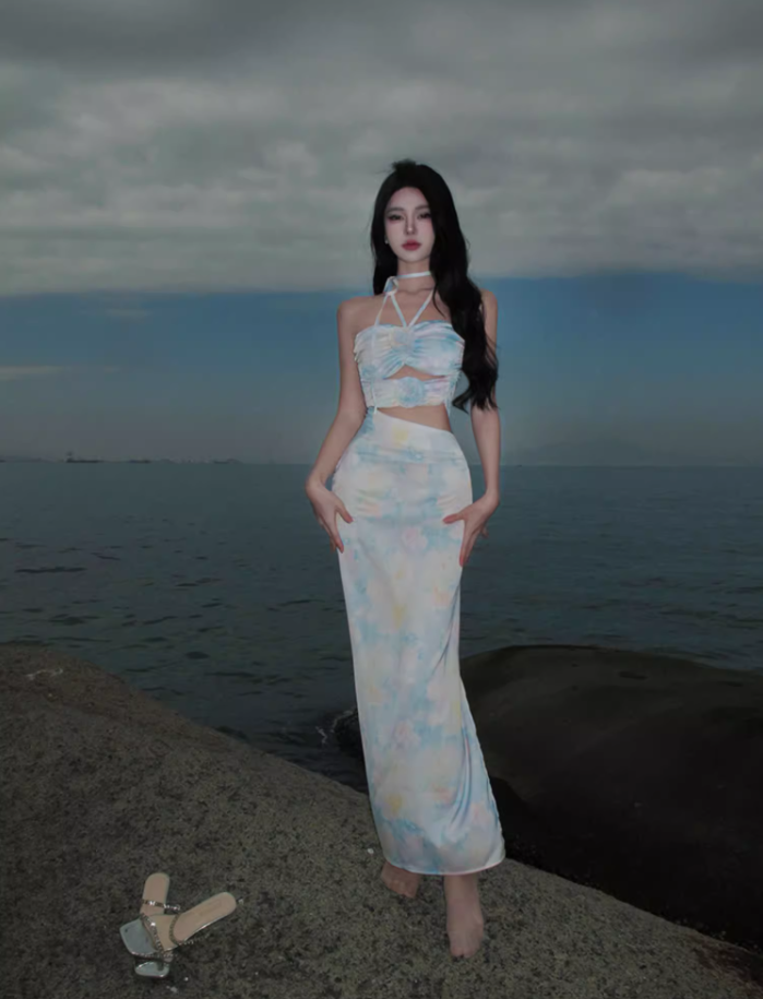 Chic Smooth Fabric Floral Print Maxi Dress Hollow-Out Sheath Halter Long Dress AP0691